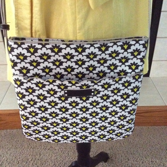 Vera Bradley Handbags - NWOT Vera Bradley Leather Slim Hipster Crossbody